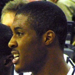 Derrick Favors Biography