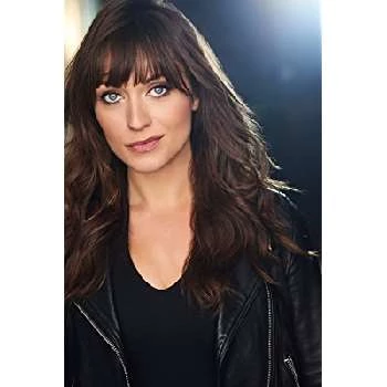 Fayna Sanchez - Age, Bio, Birthdate, Family, Networth & More