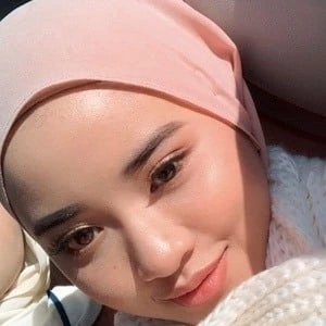Saffa Fayusof - Date Of Birth, Bio, Birthdate, Parents, Networth & More