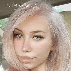 Alexis Feather - Birthdate, Age, Family, Bio, Networth & More