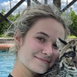 Hannah Feder Biography