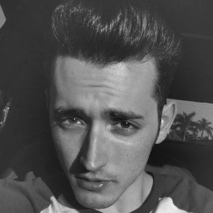 Derik Fein - Age, Height, Birthdate, Family, Wiki & More