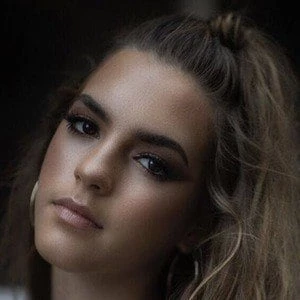 Emily Feld Biography