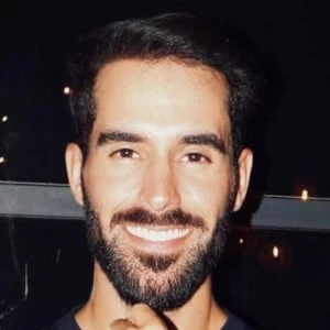 Daniel Fernández Biography