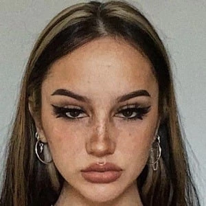 fiahcola - Age, Wiki, Birthdate, Bio, Networth, Family & More