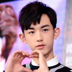 Guo Junchen Biography