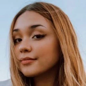 Madi Filipowicz Biography