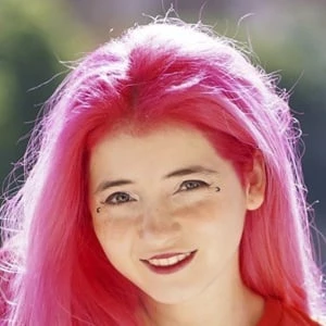 Emma Fiore Biography