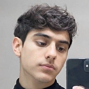 Andres Flores Biography