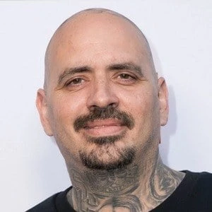 Mike Flores Biography