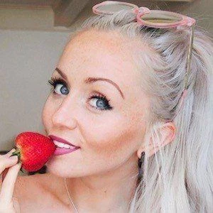 Kate Flowers Biography