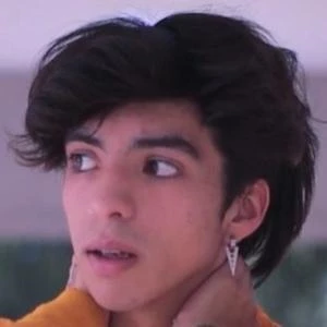 Fom - Family, Bio, Birthdate,Age, Networth , Wiki& More