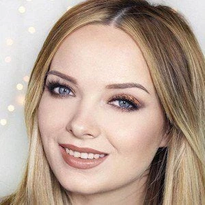 Em Ford Biography