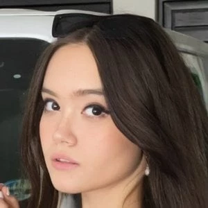 Claudia Forster - Wiki, Bio, Networth, Birthdate, Family & More