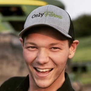 Hayden Fox - Age, Bio, Birthdate, Family, Networth & More