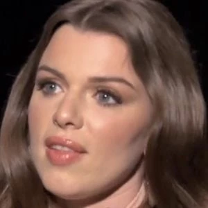 Julia Fox Biography