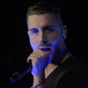 Nick Fradiani - Family, Bio, Birthdate,Age, Networth , Wiki& More