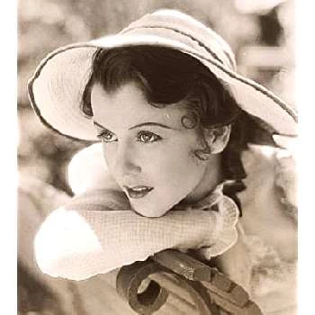 Frances Fuller - Networth, Bio,Birthdate, Family, Wiki & More