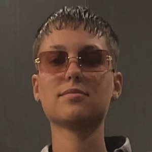 Hannah Frank Biography