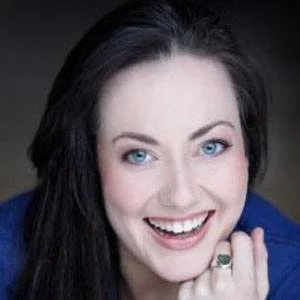 Holly G. Frankel - Date Of Birth, Bio, Birthdate, Parents, Networth & More