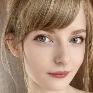 Ella Freya Biography