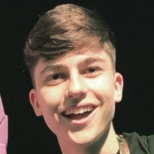 Fruity - Family, Bio, Birthday, Family, Income & More