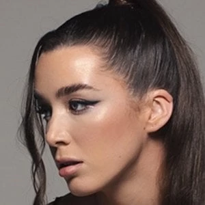 Sian Fuller Biography