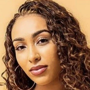 Rissa G. Biography