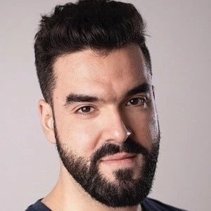 Tsuko G. - Family, Bio, Birthday, Family, Income & More