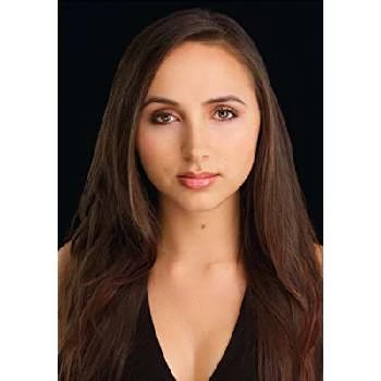 Gabrielle Fleck - Age, Bio, Birthdate, Family, Networth & More