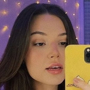 Romina Gafur Biography