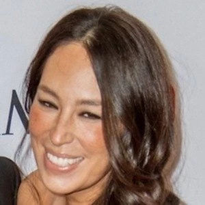 Joanna Gaines - Biography, Birthday, Family, Wki, Networth & More