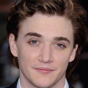 Kyle Gallner Biography