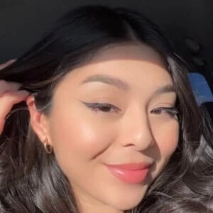 Edith Galvez - Birthplace, Bio, Wiki, Birthday, Family, Networth & More