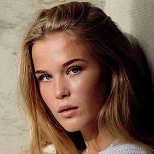 Victoria Garber - Income, Birthday, Family, Bio, Networth & More