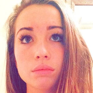 Natasha Garreton - Income, Birthday, Family, Bio, Networth & More