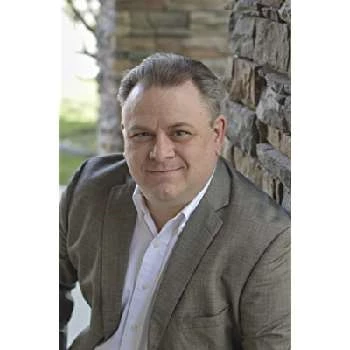 Garry MacLean Biography