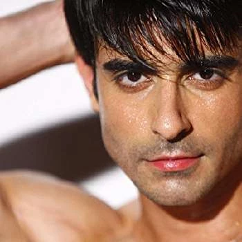 Gautam Rode Biography