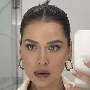 Naomi Genes - Networth, Bio, Wiki, Family, Birthday, Networth & More