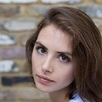 Genevieve Gaunt - Date Of Birth, Bio, Birthdate, Parents, Networth & More