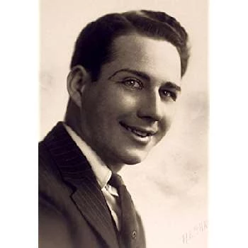 Geoffrey Bryant - Profession, Biography, Birthdate, Family, Wiki & More