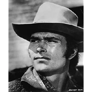 Geoffrey Deuel - Income, Birthday, Family, Bio, Networth & More