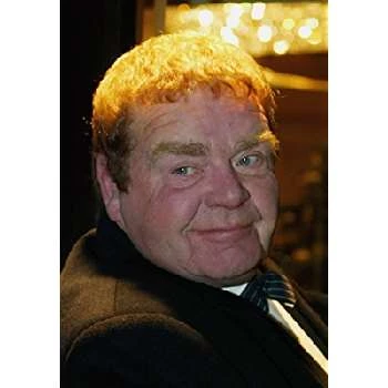 Geoffrey Hughes - Birthdate, Age, Family, Bio, Networth & More