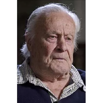 Geoffrey Wellum - Family, Bio, Birthday, Family, Income & More