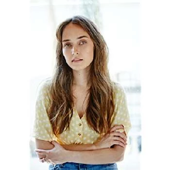 Georgia Eyers - Age, Bio, Birthdate, Family, Networth & More