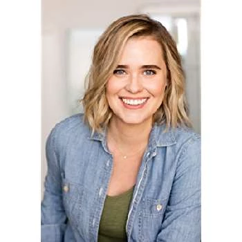 Georgia Mischak - Age, Bio, Birthdate, Family, Networth & More