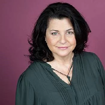 Georgia Tannis - Age, Bio, Birthdate, Family, Networth & More