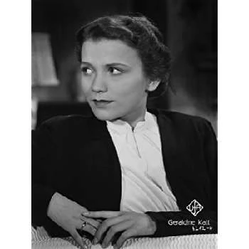 Geraldine Katt - Family, Bio, Birthday, Family, Income & More