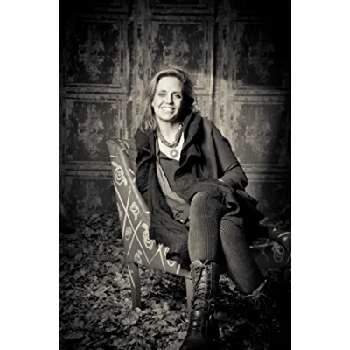 Geralyn White Dreyfous Biography