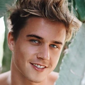 Hendrik Giesler - Networth, Bio, Wiki, Family, Birthday, Networth & More